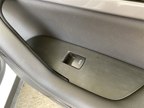 Used 2023 Chevrolet Blazer LT image 36