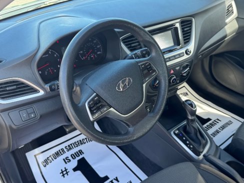 Used 2020 Hyundai Accent SE image 10