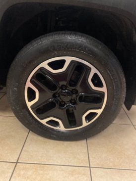 Used 2015 Jeep Renegade Latitude w/ Popular Equipment Group image 31