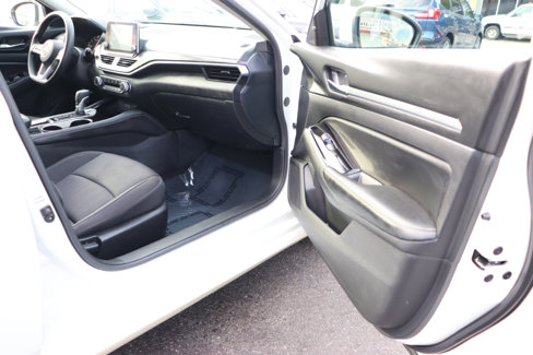 Used 2023 Nissan Altima 2.5 SV image 15