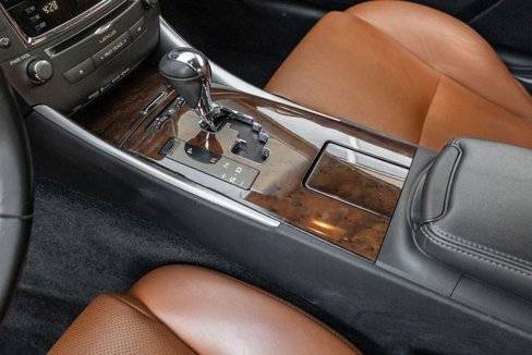 Used 2013 Lexus IS 250C image 9