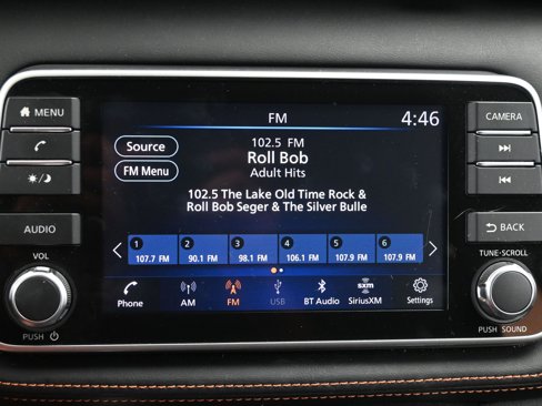 Used 2020 Nissan Kicks SR image 16