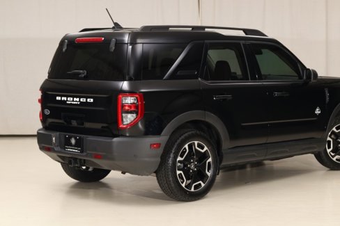 Used 2021 Ford Bronco Sport Outer Banks w/ Outer Banks Package (96D) image 16