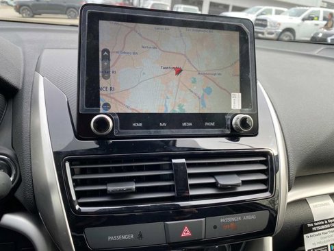 New 2024 Mitsubishi Eclipse Cross SE image 9