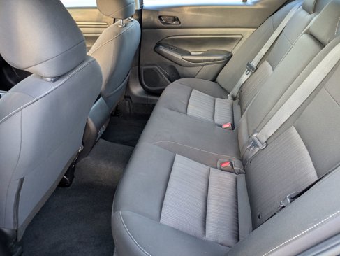 Used 2024 Nissan Altima 2.5 SV image 14
