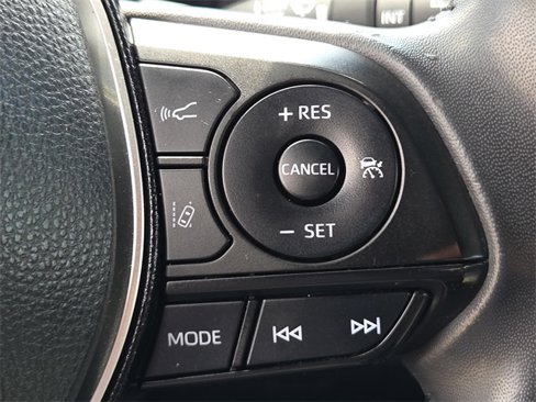 Used 2020 Toyota Corolla XSE image 24