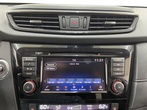 Used 2019 Nissan Rogue SV image 24