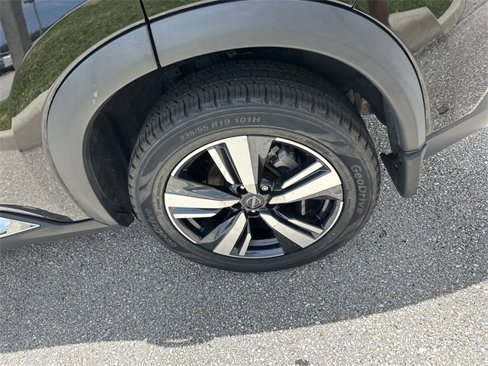 Certified 2023 Nissan Rogue SL image 10