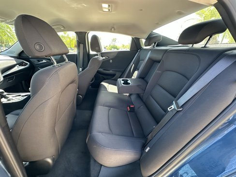 Used 2024 Chevrolet Malibu LT image 25