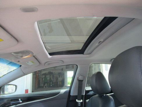 Used 2011 Hyundai Sonata Limited w/ Navigation Pkg 5 image 10