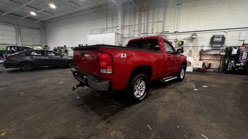 Used 2008 GMC Sierra 1500 SLE w/ Z71 Off-Road Package image 5
