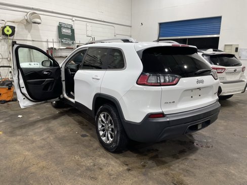 Used 2019 Jeep Cherokee Latitude Plus w/ Cold Weather Group image 5