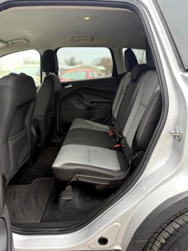 Used 2016 Ford Escape SE image 12