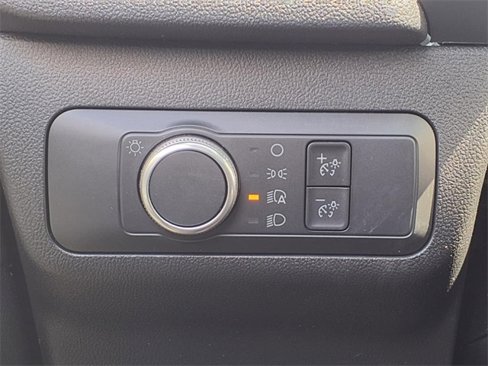 Used 2022 Ford Escape SE image 24