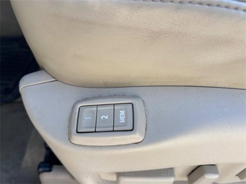 Used 2015 Cadillac SRX Luxury w/ Driver Awareness Package image 20