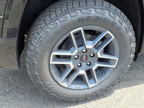 New 2026 GMC Terrain AT4 w/ Convenience Package III image 8