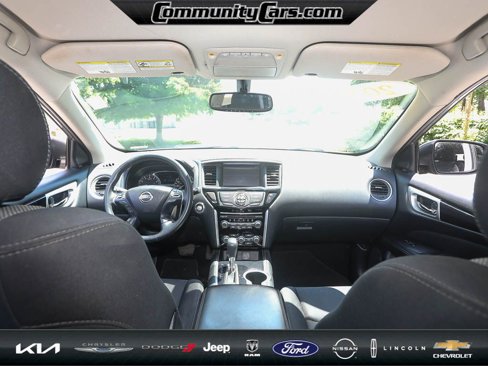 Used 2019 Nissan Pathfinder SV image 24