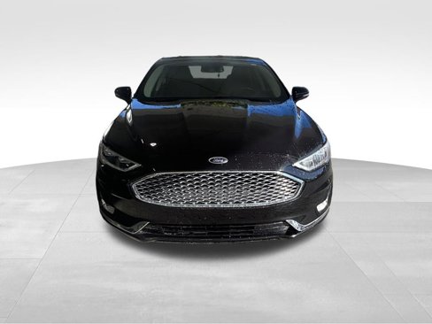 Used 2019 Ford Fusion Titanium image 9