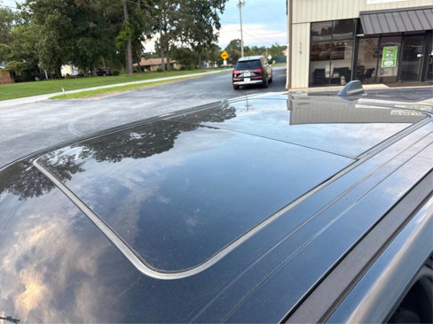 Used 2019 RAM 1500 Laramie w/ Sport Appearance Package image 12
