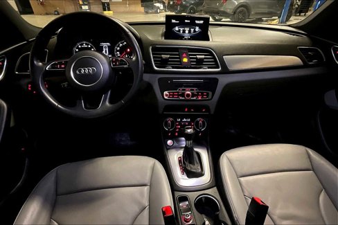 Used 2018 Audi Q3 2.0T Premium w/ Convenience Package image 13