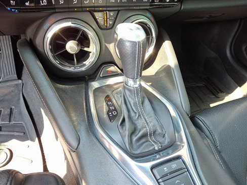 Used 2020 Chevrolet Camaro LT w/ RS Package image 16