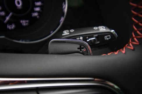 Used 2024 Bentley Bentayga Extended Wheelbase image 35