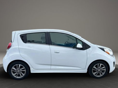 Used 2015 Chevrolet Spark LT image 3
