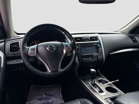 Used 2015 Nissan Altima 2.5 SL w/ Technology Package image 24