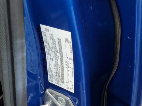 Used 2017 Ford Escape Titanium image 32