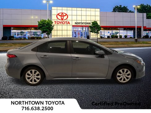 Used 2022 Toyota Corolla LE image 9