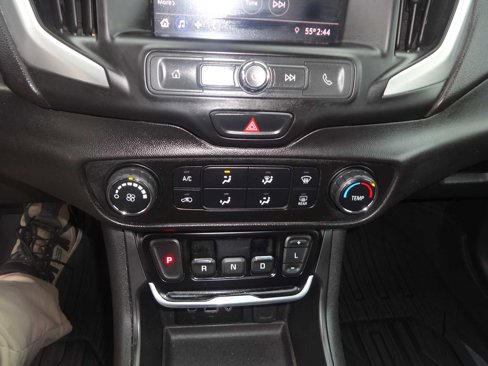 Used 2020 GMC Terrain SLE w/ LPO, Floor Liner Package image 15