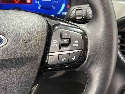 Used 2022 Ford Escape Titanium image 18