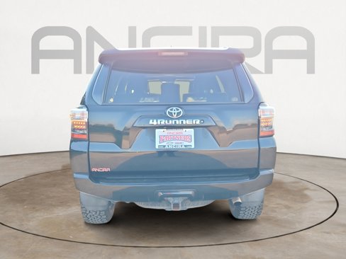 Used 2014 Toyota 4Runner SR5 image 9