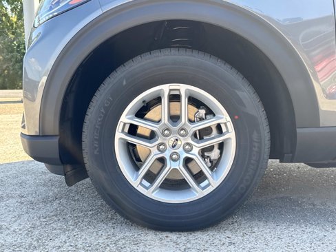 New 2025 Ford Explorer Active image 3