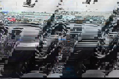 Used 2019 Ford Explorer XLT image 5