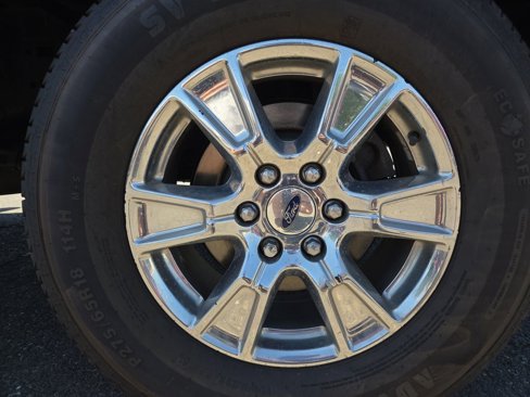 Used 2017 Ford F150 XLT image 14