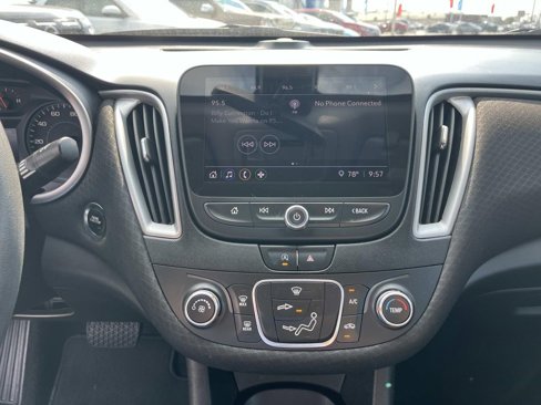 Certified 2022 Chevrolet Malibu LS image 22