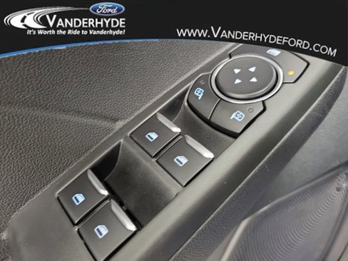 Used 2022 Ford Escape SE w/ Convenience Package image 18