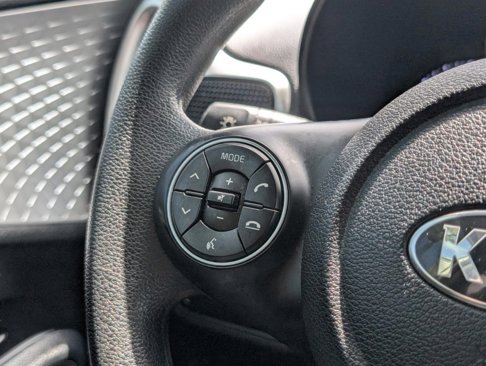 Certified 2021 Kia Soul LX image 27