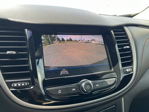 Used 2020 Chevrolet Trax LS image 18