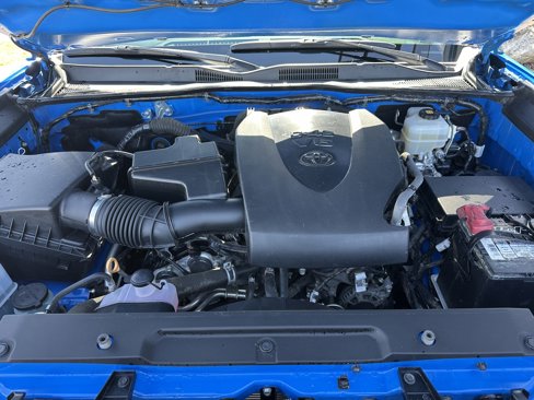Used 2020 Toyota Tacoma TRD Off-Road image 14
