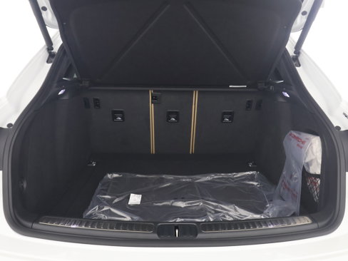 New 2025 Porsche Macan image 21