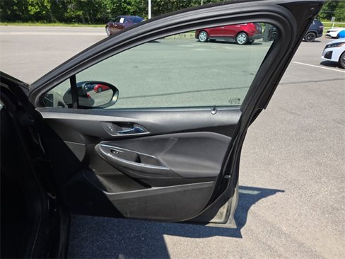 Used 2017 Chevrolet Cruze LT image 29