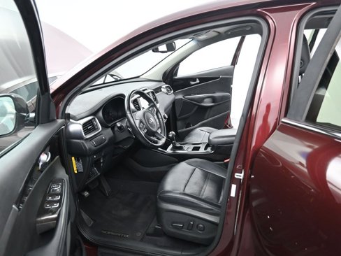 Used 2017 Kia Sorento EX image 12