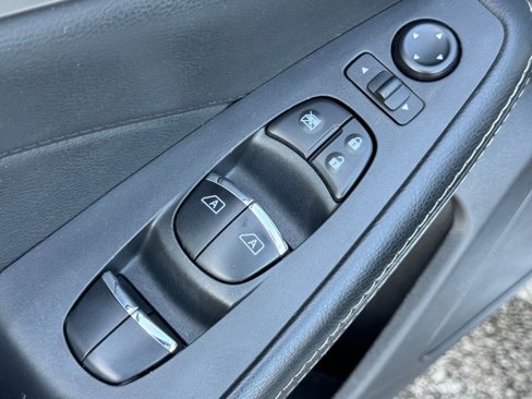 Used 2023 Nissan Maxima SV w/ Floor Mat Group image 13