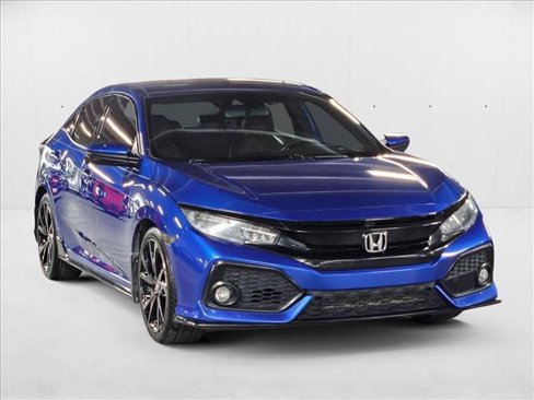 Used 2018 Honda Civic Sport Touring image 3