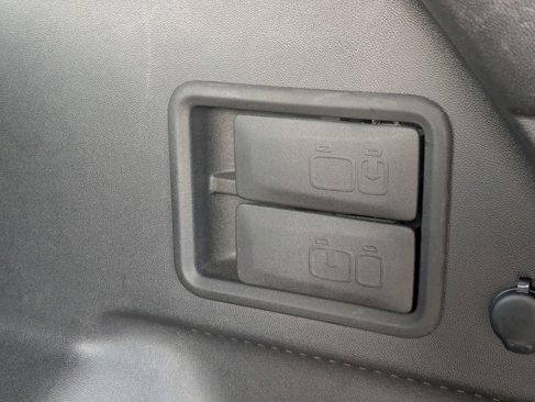 Used 2024 GMC Terrain SLT image 28