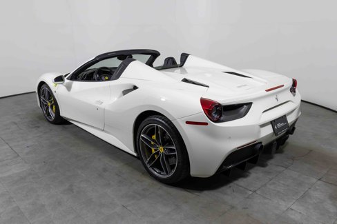 Used 2018 Ferrari 488 Spider image 6