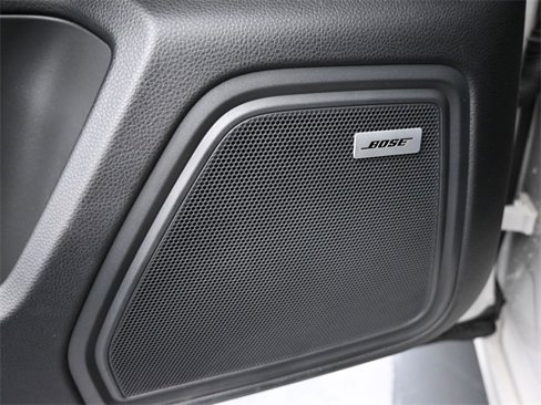 Certified 2022 Porsche Macan image 10
