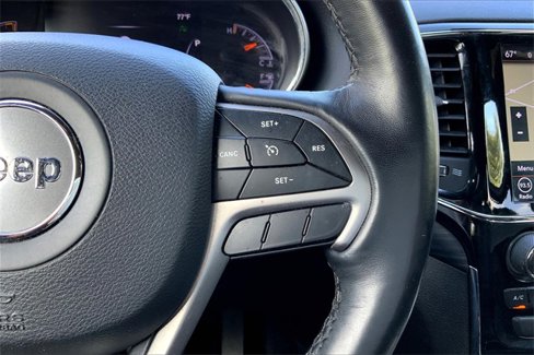 Used 2019 Jeep Grand Cherokee Altitude image 17